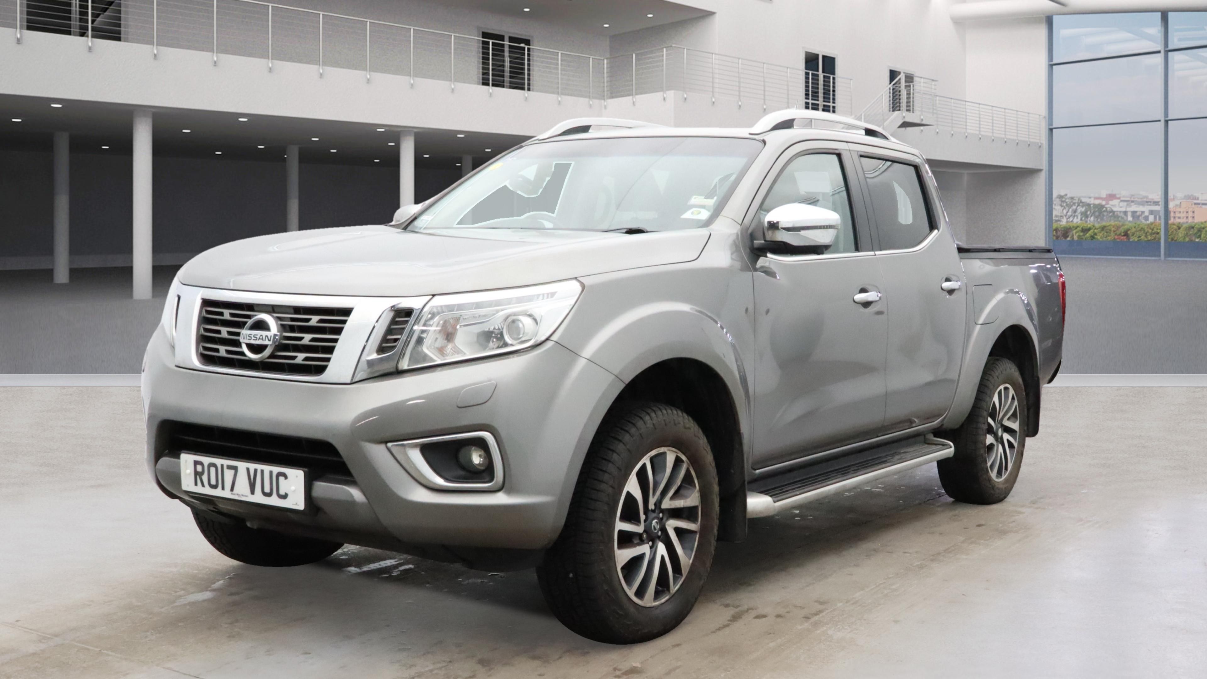 NISSAN Navara